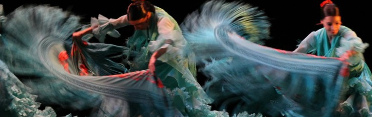 flamenco_andalusia mujeres bailando flamenco